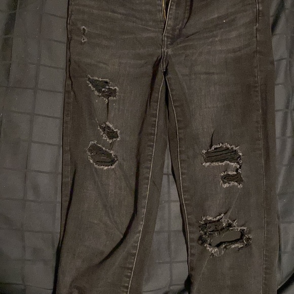 American Eagle Jeans - Picture 2 of 6